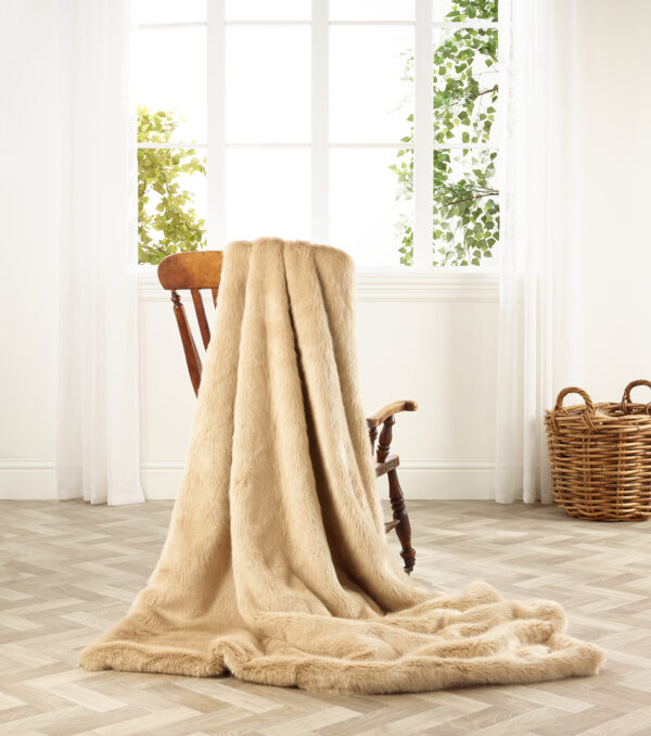 London Beige Faux Fur Throw